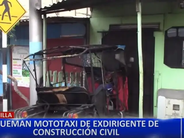Delincuentes prenden fuego a mototaxi de exdirigente en Ventanilla