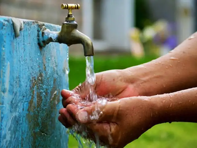 Dina Boluarte: Durante mi Gobierno no se privatizará el servicio de agua potable y alcantarillado