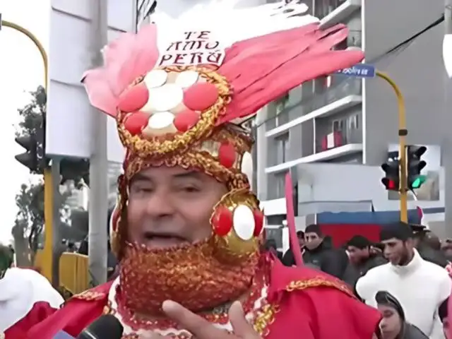 ‘Inca Guerrero’ canta a todo pulmón  ‘Jipi Jay’ y hace bailar a todos en la av. Brasil