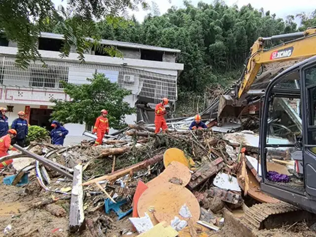 China: al menos 15 muertos y 10 heridos deja deslizamiento de tierra provocado por fuertes lluvias