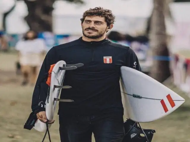 ¡Orgullo nacional! Alonso Correa clasificó a los cuartos de final de surf masculino en París 2024