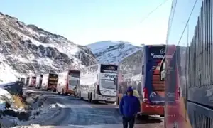 Ayacucho: vehículos varados en Vía Libertadores por intensa nevada