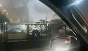 Incendio de tráiler en la Vía de Evitamiento genera caos vehicular