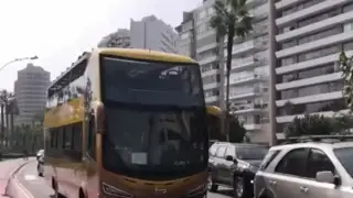 Buses panorámicos modificados continúan circulando por Lima y Callao