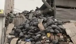 San Juan de Lurigancho: vecino convierte fachada de su casa en enorme basural