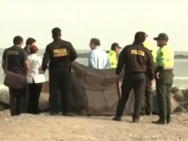 ¡Habría caído al mar tras resbalar por el acantilado!: Hallan el cuerpo de un hombre en playa Carpayo