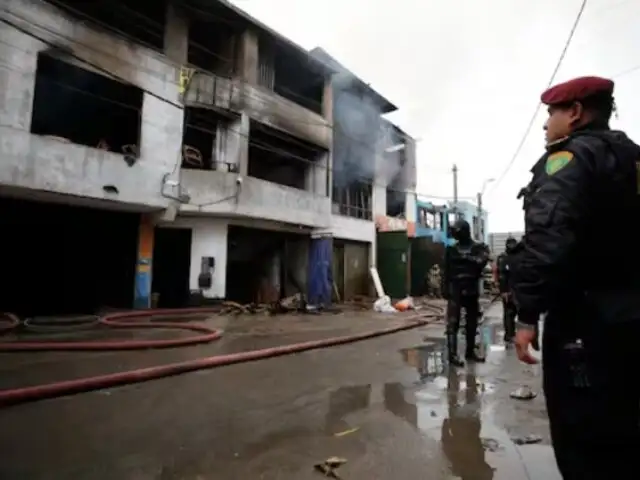 Incendio en carpintería de Villa El Salvador cobra la vida de un joven con discapacidad motora