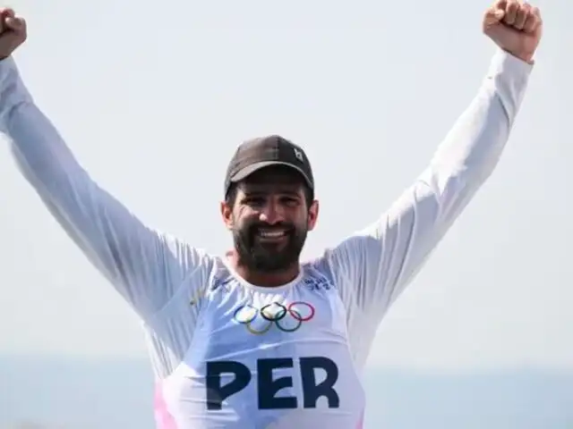 Stefano Peschiera: ¿cuánto dinero recibirá el velerista peruano por ganar medalla de bronce en París 2024?