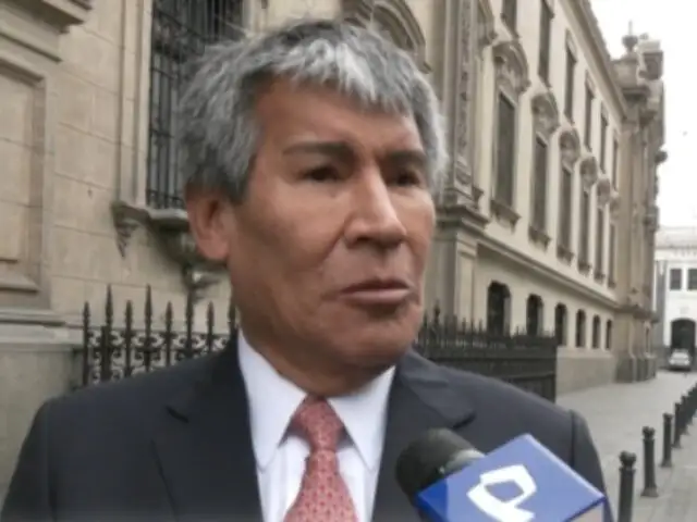 Wilfredo Oscorima llega a Lima para reunirse con premier Adrianzén tras protestas en Ayacucho