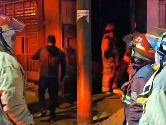 Incendio consumió una vivienda donde almacenaban gran cantidad de aceite en SJL