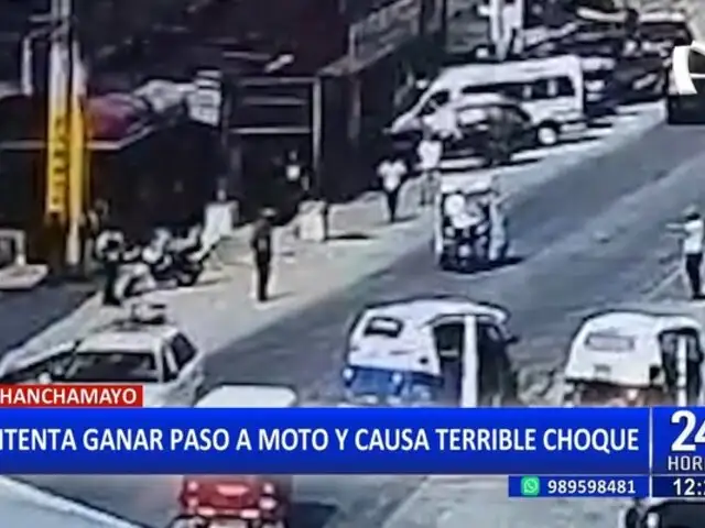 ¡Imprudencia al volante! Cámaras de seguridad registran choque entre auto y mototaxi en Chanchamayo