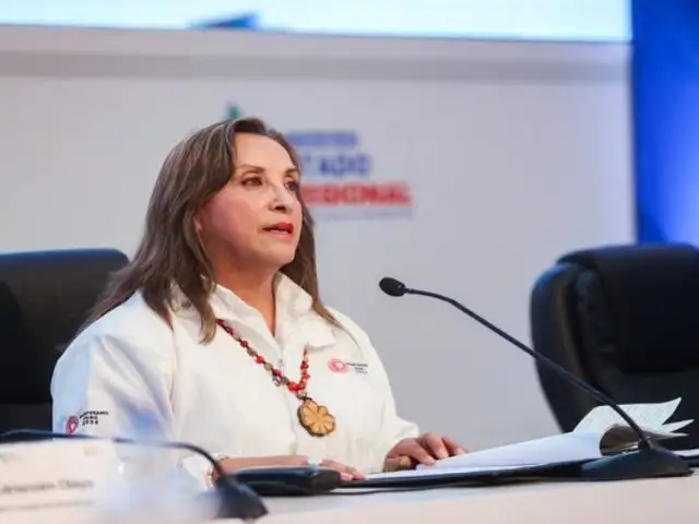 Dina Boluarte llega al Ministerio Público para declarar sobre el caso ‘Qali Warma’