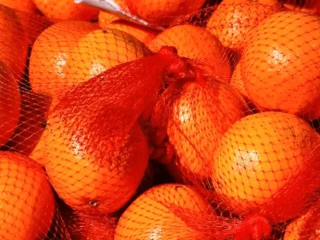 ¿Por qué las naranjas se venden en bolsas de red roja? esto es lo que explica la ciencia