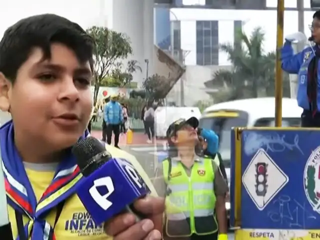 Noble labor: Jóvenes scouts dirigen el tránsito por día de Santa Rosa de Lima