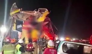 Tragedia en la Panamericana Sur: 2 muertos y más de 15 heridos deja choque en el km. 115