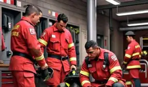 Estaciones de bomberos inhabitables ponen en peligro a voluntarios y servicios de emergencia