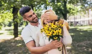 ¿Por qué se regalan flores amarillas el 21 de septiembre? Conoce su origen y significado