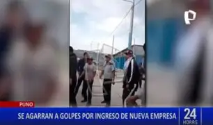 Un ring de box improvisado en la calle: Transportistas de Puno se agarran a golpes