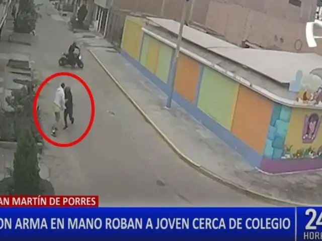 SMP: criminales a bordo de una moto asaltan a un hombre cerca de un colegio