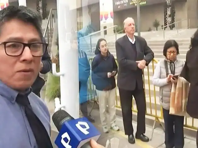 Alberto Fujimori: Simpatizantes madrugan para despedirse del exmandatario en el Ministerio de Cultura