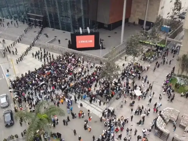 Alberto Fujimori: transmitieron en pantalla gigante misa de cuerpo presente