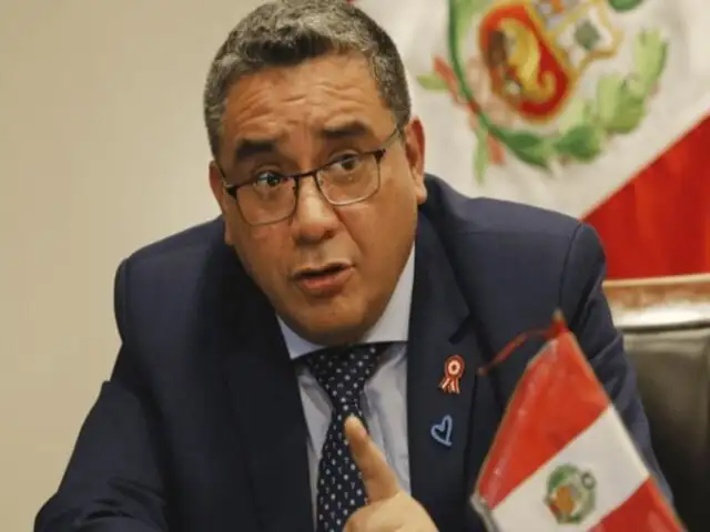 Nuevo audio compromete al ministro Santiváñez: "Yo chapo a Cerrón y no me van a botar"