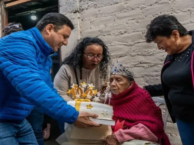 Abuelita de 100 años es coronada Reina de la Primavera en emotivo homenaje