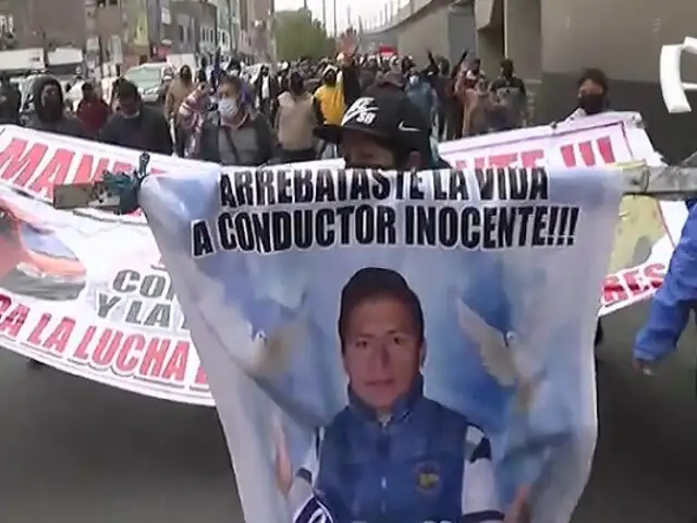 "El Mandarino" marcha en memoria de conductor asesinado: se unen a protesta hacia al Congreso