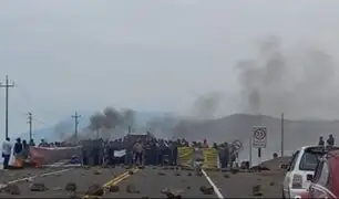 Pescadores artesanales de Tacna bloquean la carretera Costanera Sur en protesta contra el Gobierno