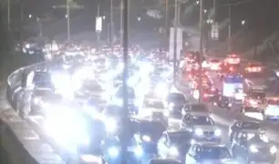 Miraflores: gran congestión vehicular en la bajada Armendáriz antes del inicio del corredor turístico