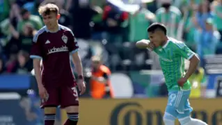 Raúl Ruidíaz anota golazo a lo ‘Panenka’ y le da el triunfo al Seattle Sounders en los playoffs de la MLS