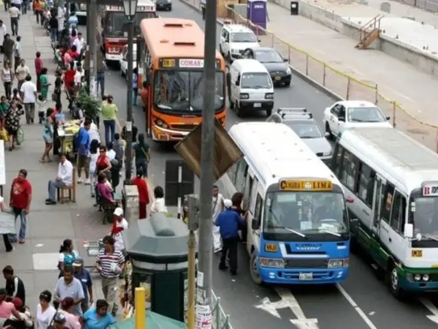 Gremios de Transporte anuncian paro nacional para el 12 de noviembre ante "indiferencia" del Gobierno