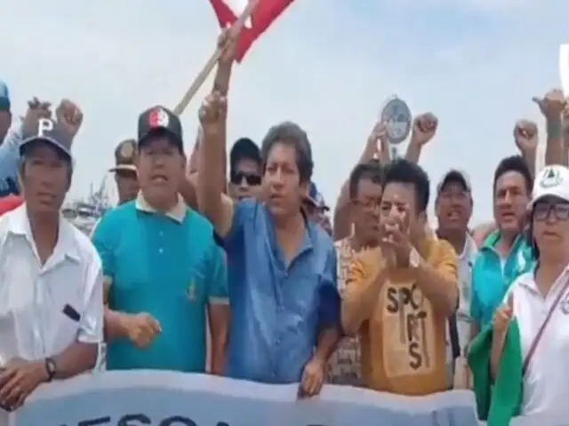 Piura: pescadores artesanales acatan paro de 72 horas por presencia de barcos chinos