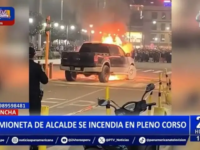 Chincha: Camioneta de alcalde se incendia en pleno corso