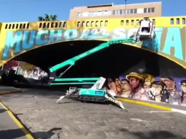 ¡Apoyo al arte! Barranco: recuperan murales en puente de la Bajada de Baños