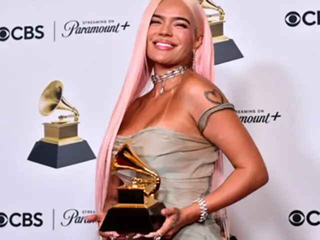 Premios Billboard 2024: Karol G, Bad Bunny y Peso Pluma arrasan en una noche de estrellas