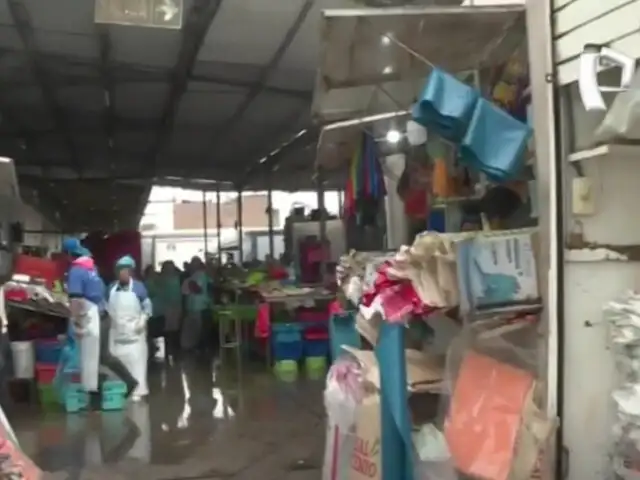 Nadie los detiene: comerciantes del terminal pesquero del Callao trabajan con normalidad