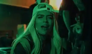 J Balvin y Feid apoyan a Karol G tras críticas por polémica letra de su reciente tema "+57"