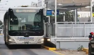 Protestas en Lima obligan al cierre de estaciones del Metropolitano en el centro de la capital