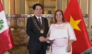 Presidente de Vietnam es condecorado por Dina Boluarte en Palacio de Gobierno