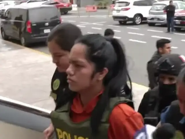 Trasladan a la Dirincri a presunta autora intelectual de triple asesinato en Ate