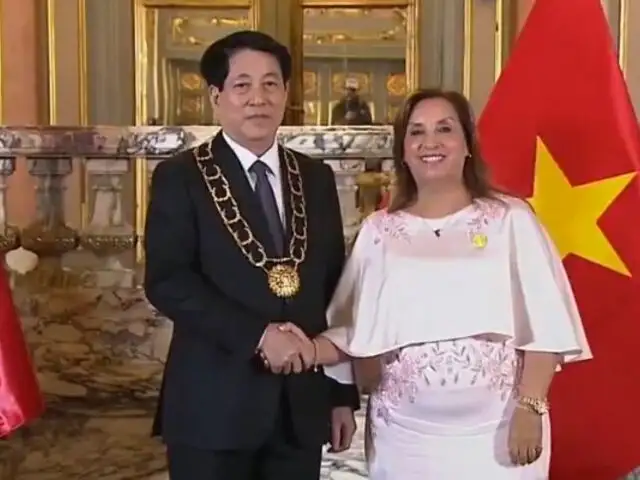 Presidente de Vietnam es condecorado por Dina Boluarte en Palacio de Gobierno