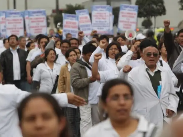 Médicos del Minsa anuncian paro nacional de salud para el 20 y 21 de noviembre