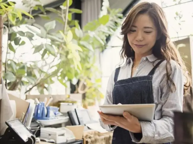 Transformación digital para emprendedoras: descubre cómo usar IA y recursos digitales con Google para PyMEs