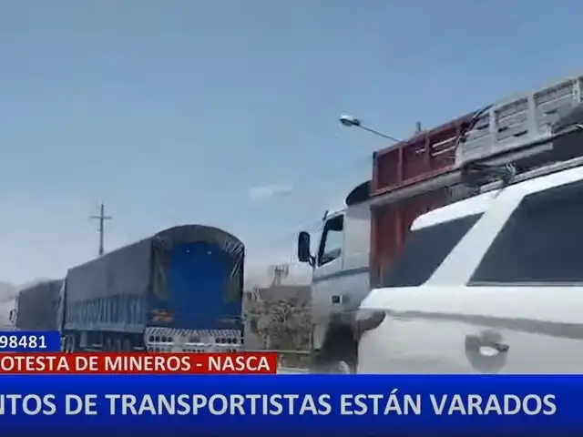 Cientos de transportistas llevan varados más de 5 días en la Panamericana Sur