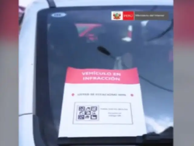 ¡Alerta! Estafadores usan QR falsos en limpiaparabrisas para robar información personal