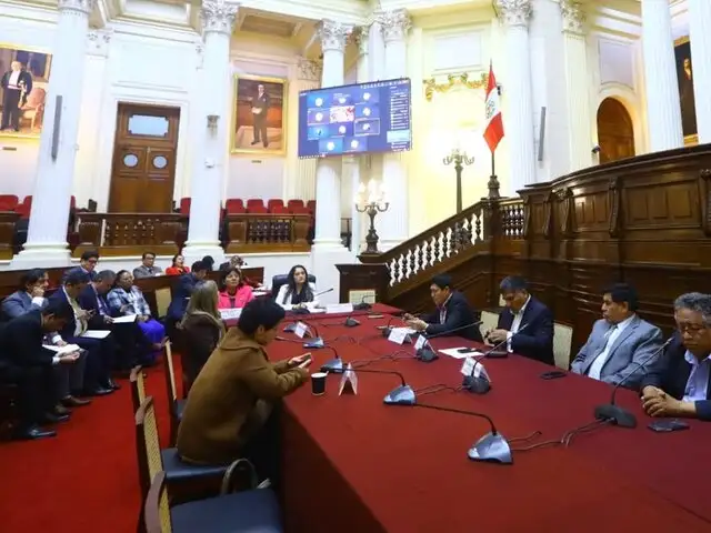 Congreso aprueba ley que establece colegiatura obligatoria para profesionales titulados