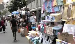 Caos y comercio informal persisten en Mesa Redonda pese a medidas de la MML