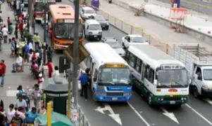 Transporte público en Lima presenta retraso de 100 años