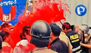 Bagua: estudiantes lanzan pintura roja a policías durante protesta universitaria